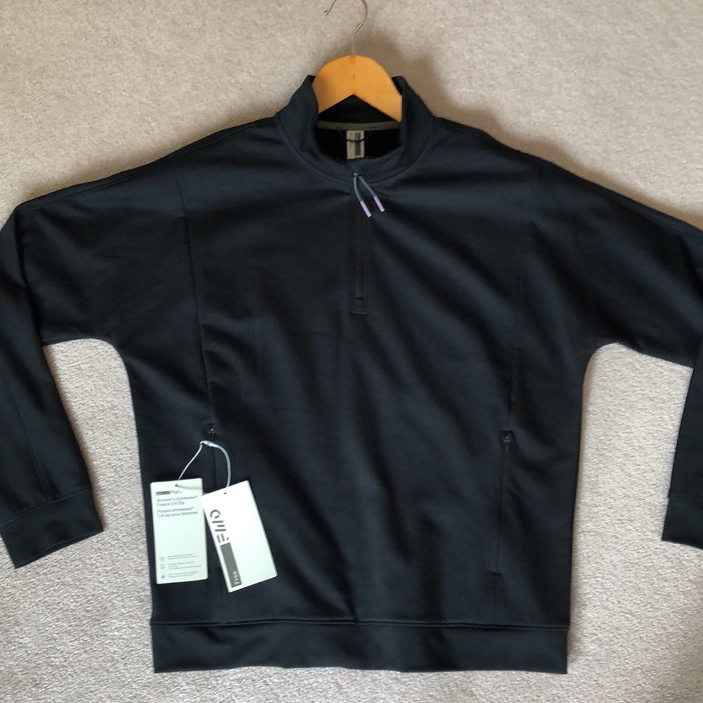 NWT Women’s Free FWD Black Quarter-Zip Lightweight Sweatshirt, Size M